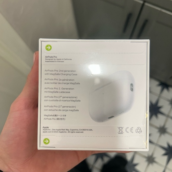 Apple AirPods Pro 2nd Gen with MagSafe Charging Case
STILL SEALED IN BOX - Picture 2 of 5